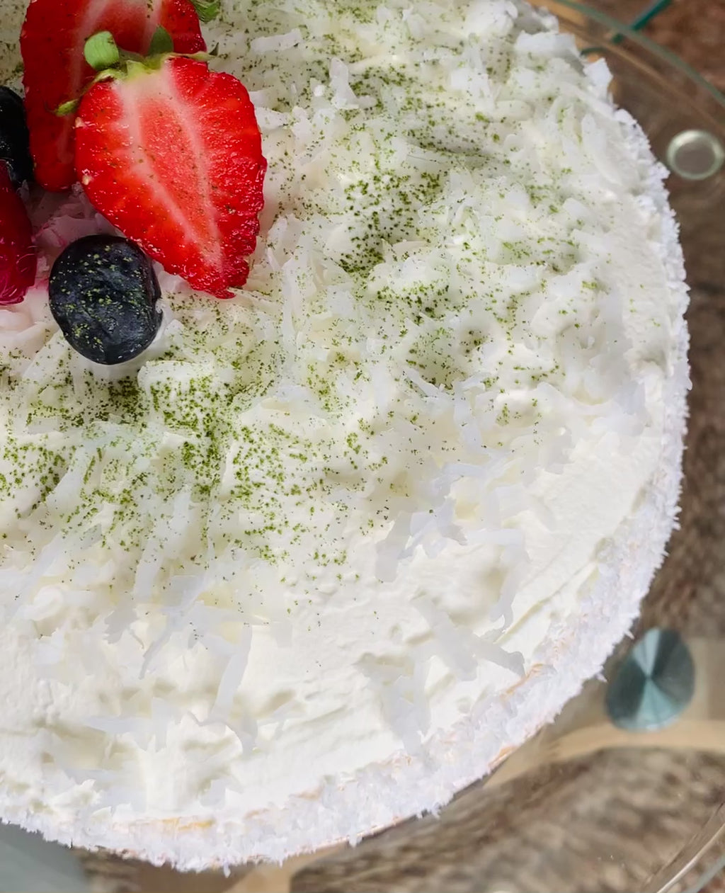 Matcha Passionfruit Cream Cake